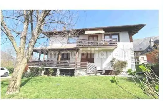 Villa in asta a Cassina Valsassina