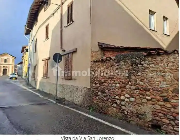 Appartamento in asta a Veniano