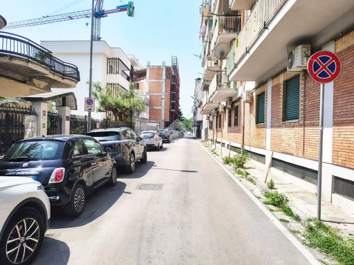 Quadrilocale via Vincenzo Semola 12, Piazza Primavera, Passariello, Pomigliano d'Arco - foto 2