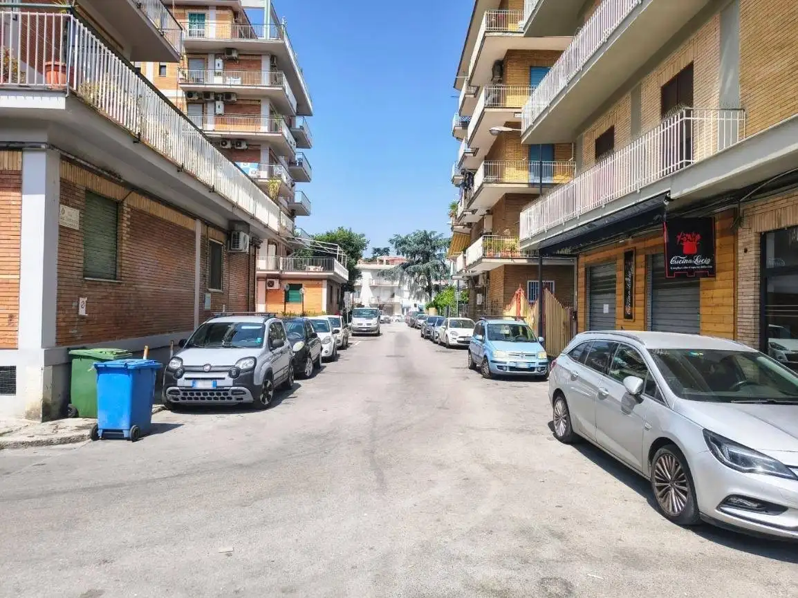 Quadrilocale via Vincenzo Semola 12, Piazza Primavera, Passariello, Pomigliano d'Arco - foto 5