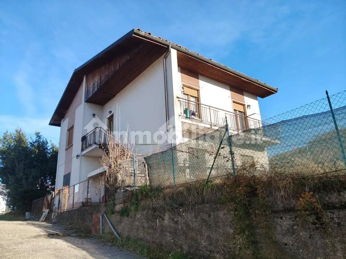 Villa in vendita a Viggiù