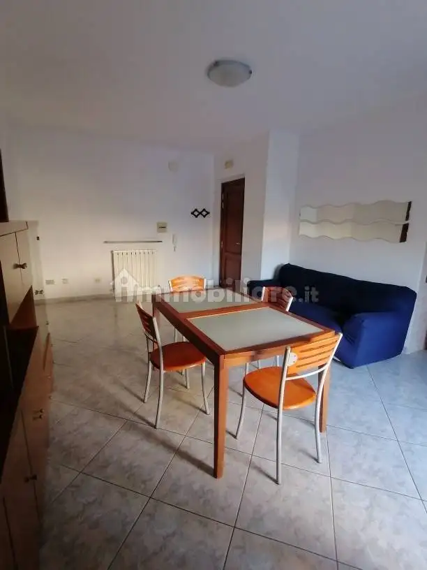 Trilocale buono stato, piano terra, Santa Maria Apparente, Zona Industriale, Civitanova Marche - foto 3