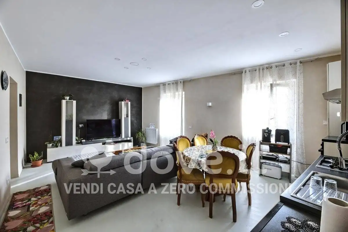 Trilocale via Domenico De Bernardi 1, Centro, Besozzo - foto 2