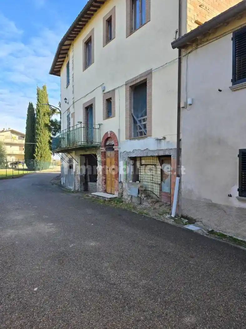 Casa indipendente in vendita a Deruta