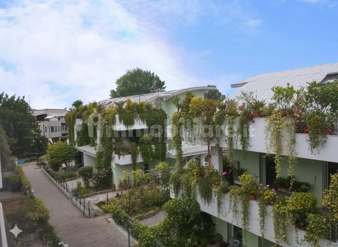 Villa in vendita a Imola