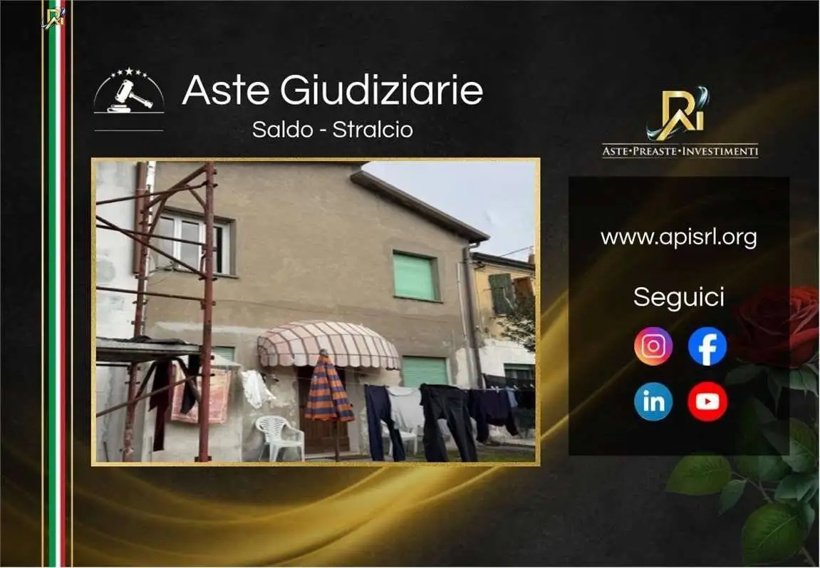 Casa indipendente in asta a Goro