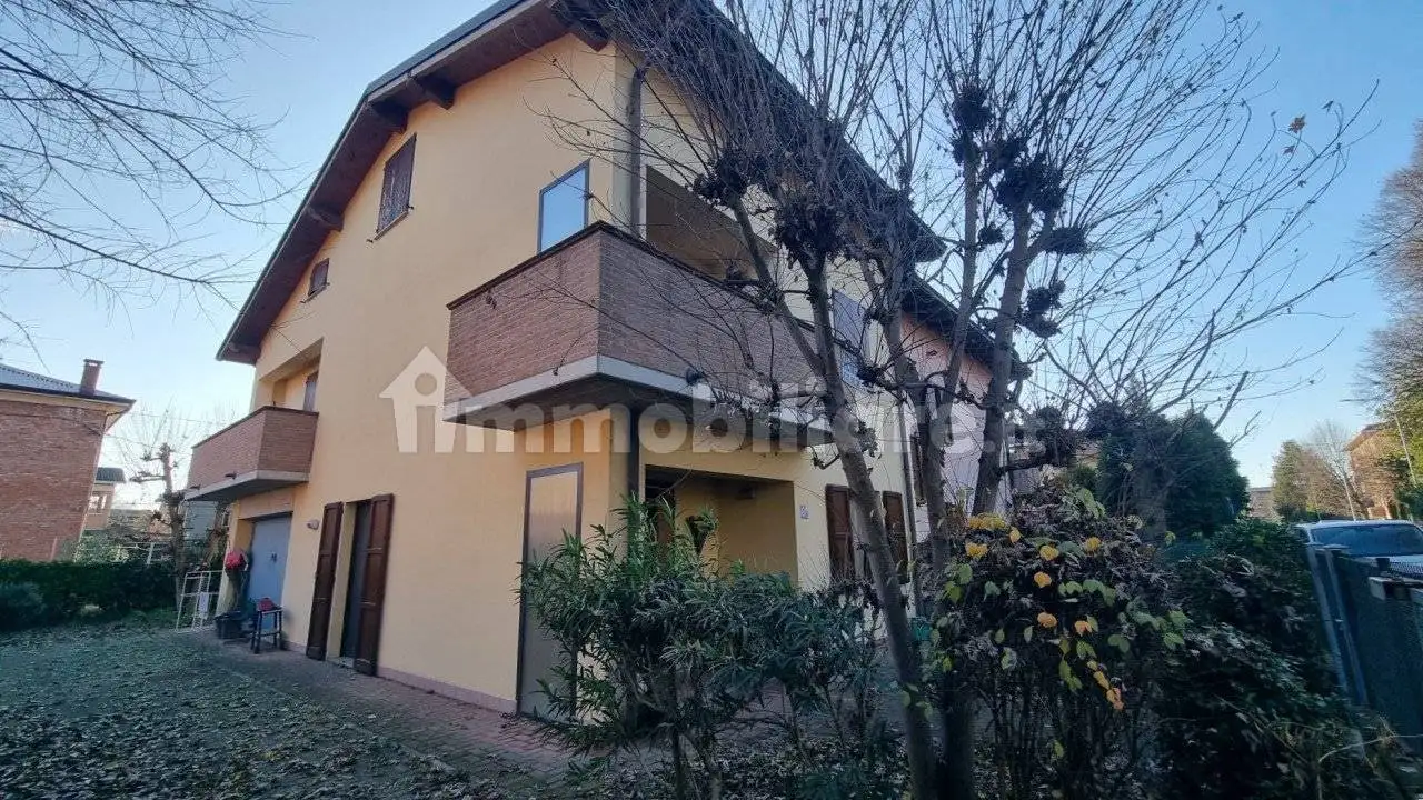 Villa in vendita a Correggio