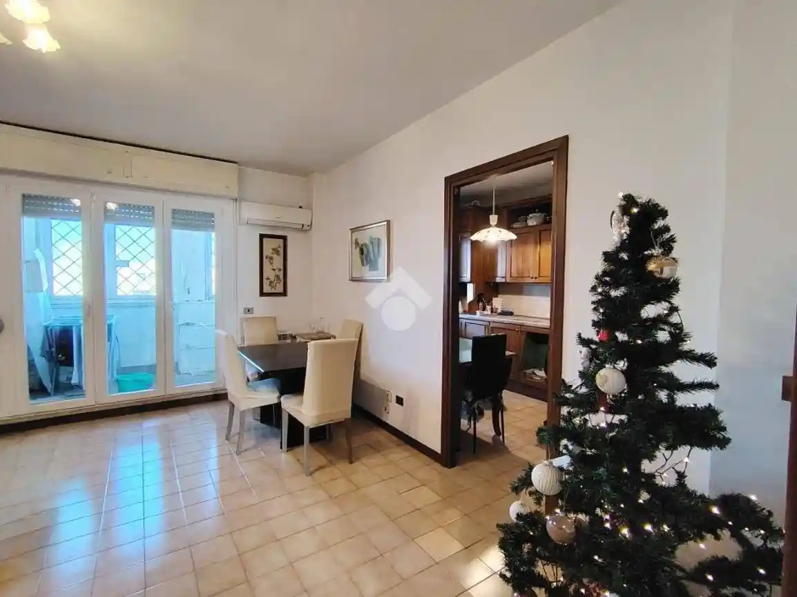 Quadrilocale via Umberto Lilloni 36, Acilia, Roma - foto 2