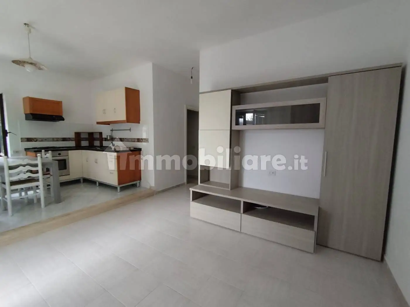 Appartamento in affitto a Cervaro