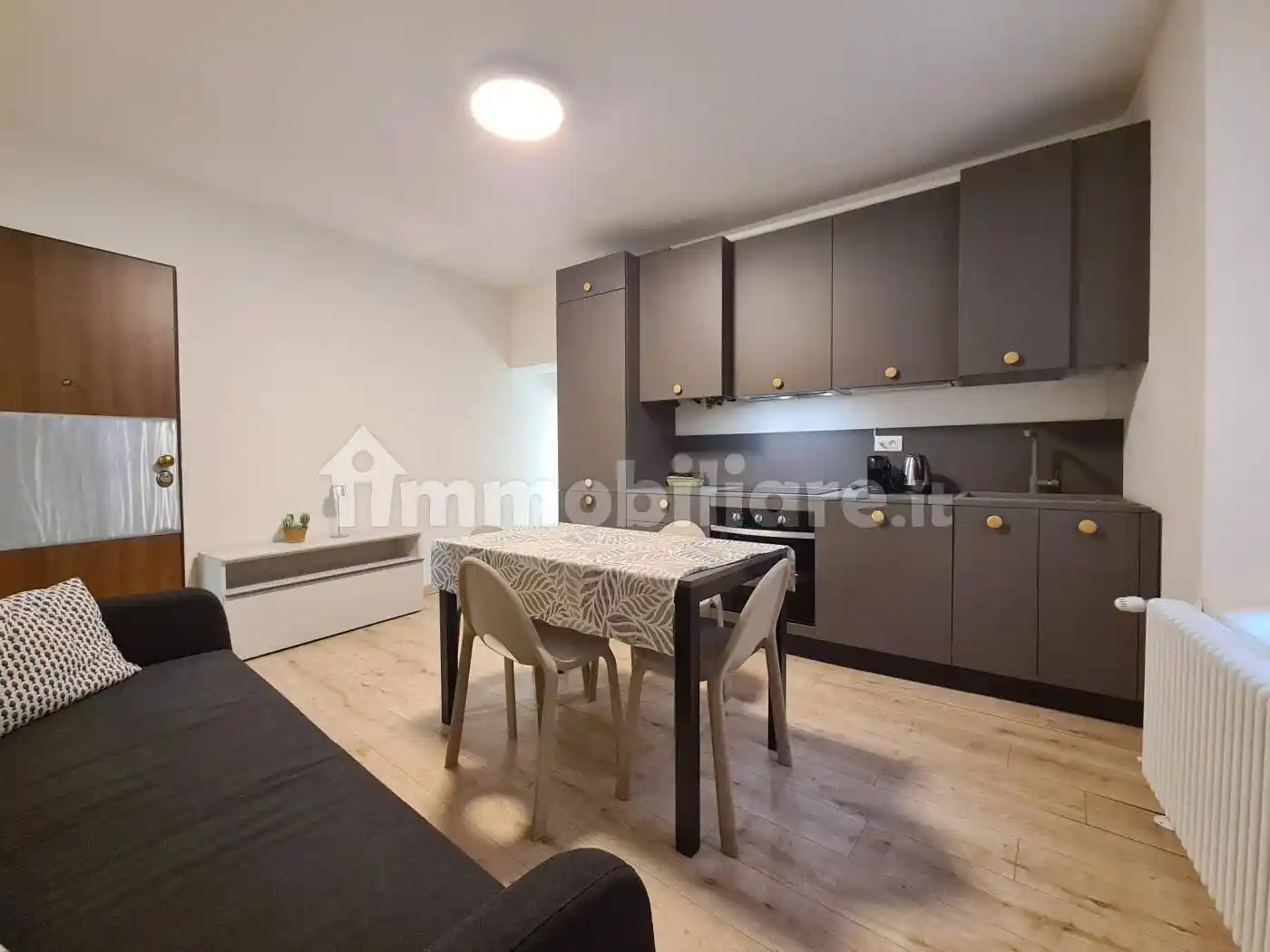 Appartamento ottimo stato, primo piano, Centro Storico, Modena - foto 3