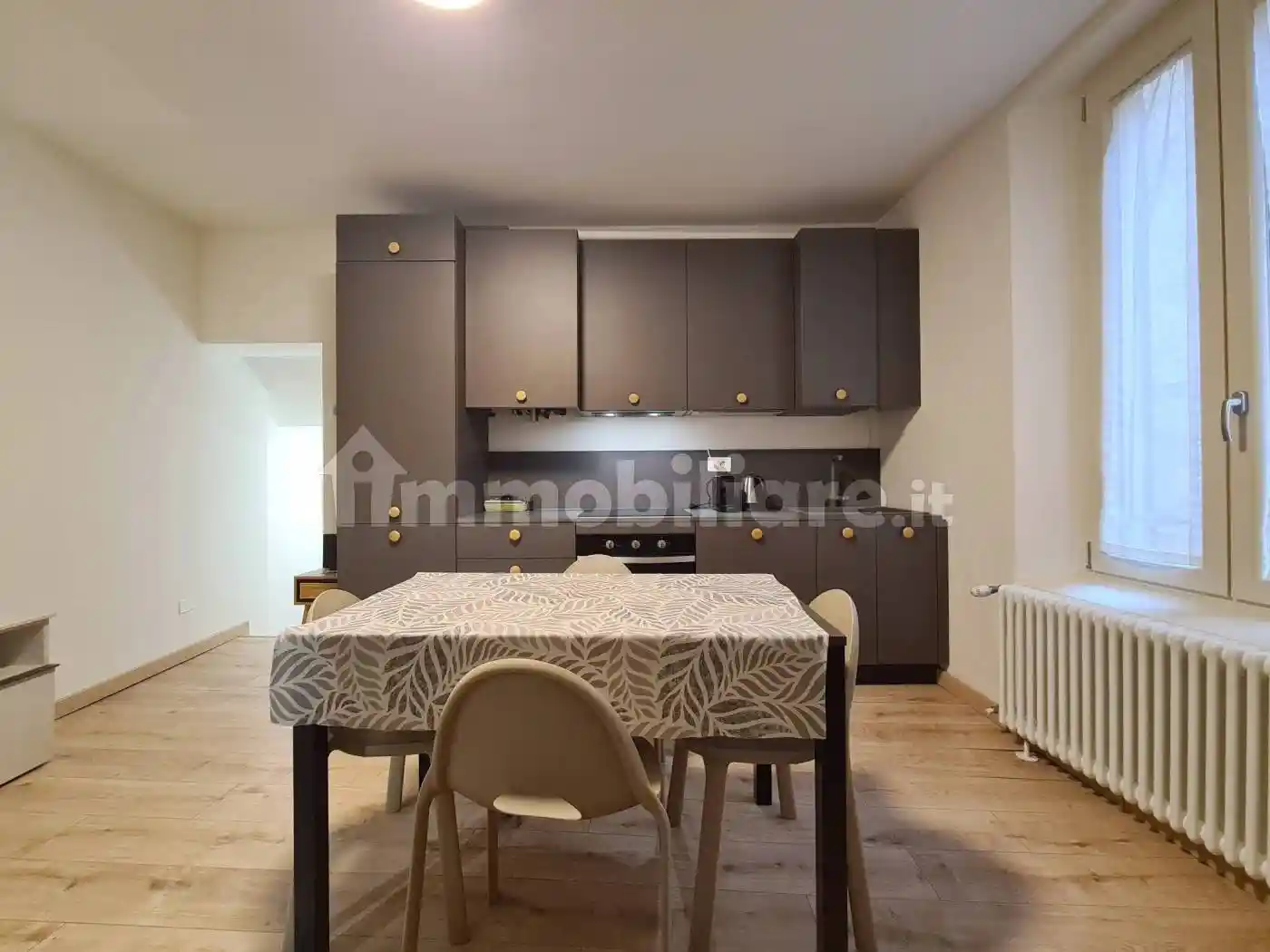 Appartamento ottimo stato, primo piano, Centro Storico, Modena - foto 4