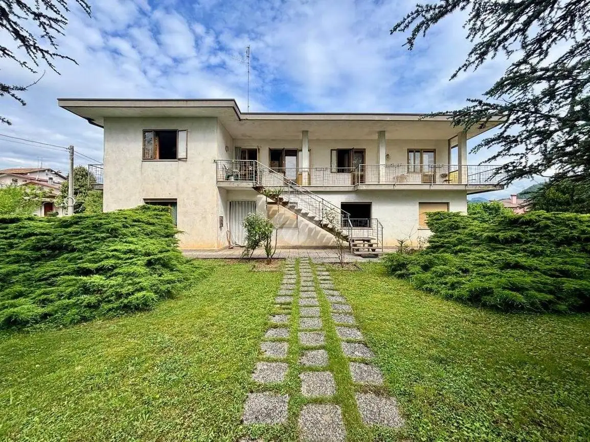 Villa in vendita a Farra di Soligo