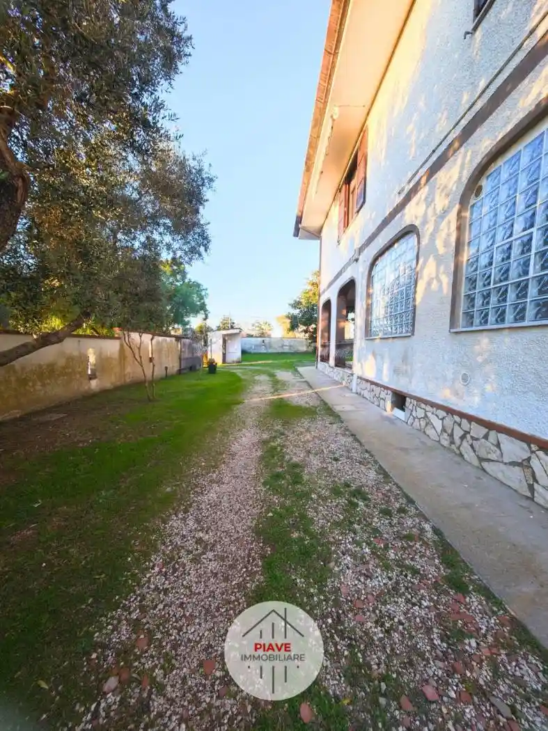 Villa a schiera Strada Santa Maria 1801, Bainsizza, Latina - foto 5