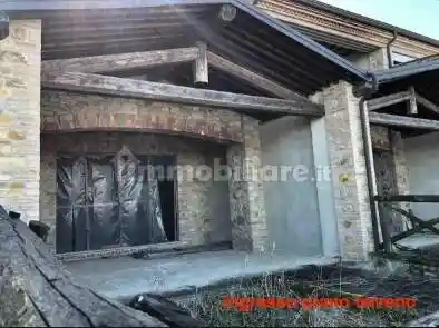 Villetta a schiera in vendita a Gazzola