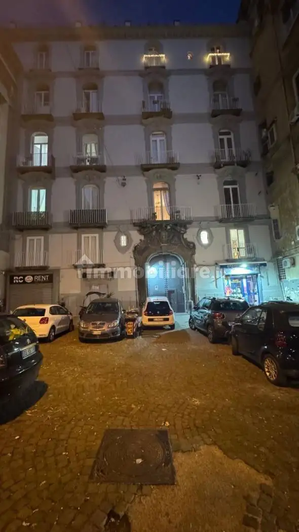 Appartamento in vendita a Napoli