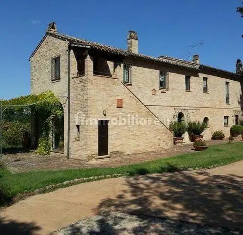 Rustico - Casale in vendita a Grottazzolina