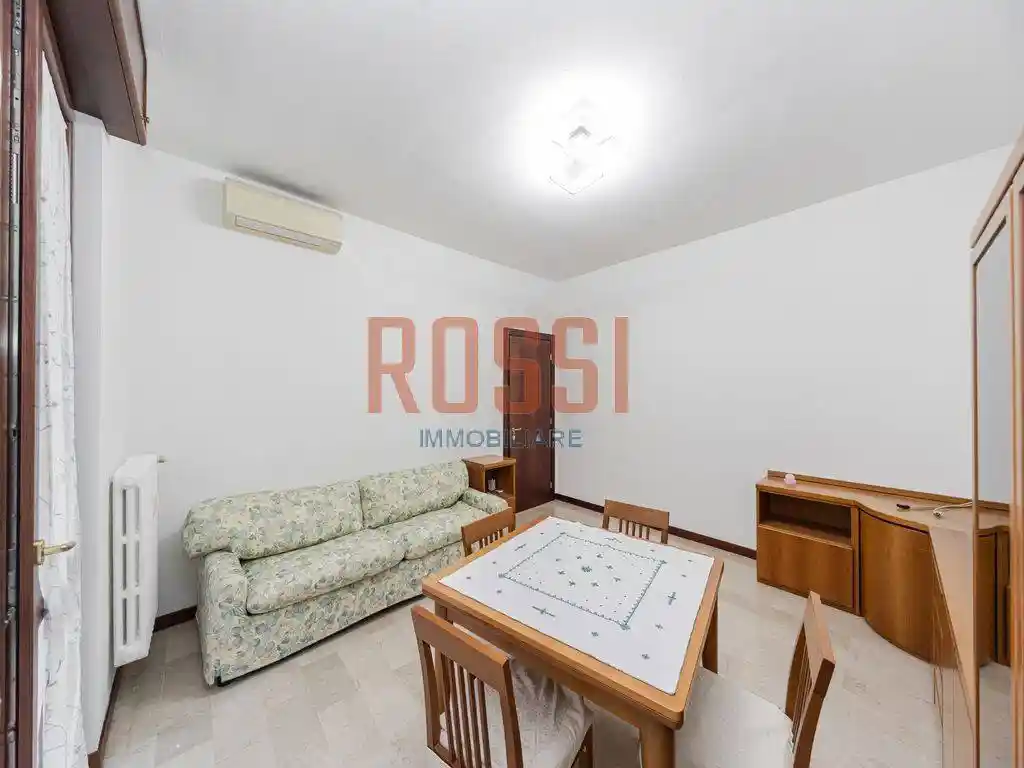 Bilocale piazza Martiri Della Liberta', Villasanta - foto 2