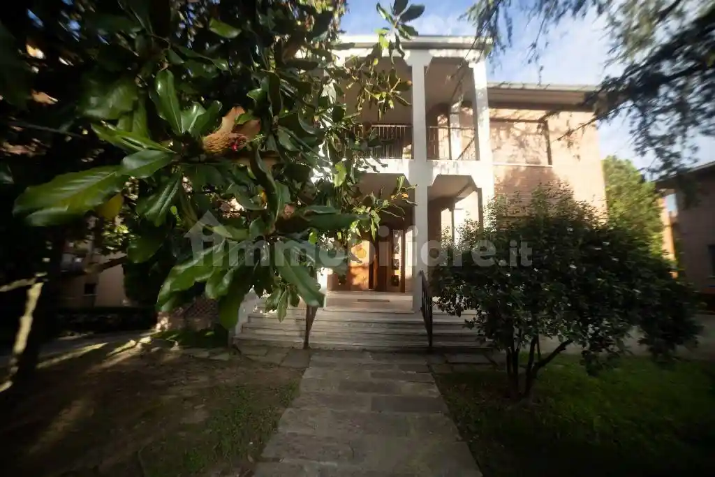 Villa unifamiliare, buono stato, 500 m², Viale Dante, Osservanza, Imola - foto 2