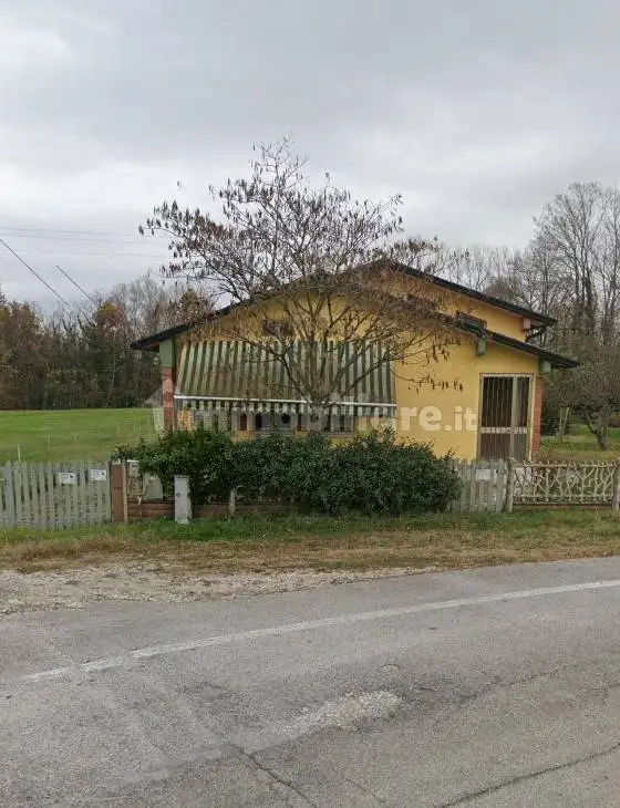 Villa in asta a Azzano Decimo