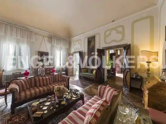 Palazzo - Edificio in Vendita - foto 2