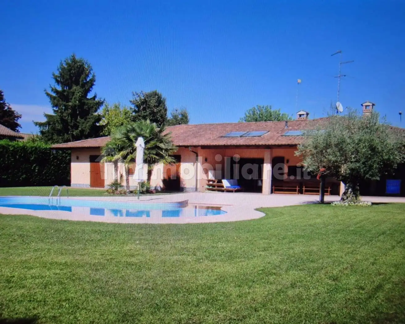 Villa in vendita a Pieve Fissiraga