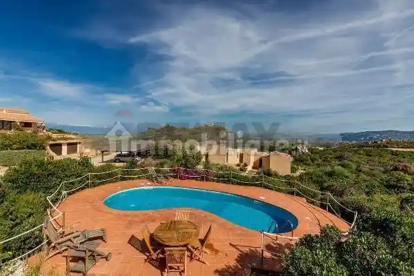 Villa in vendita a Trinità d'Agultu e Vignola