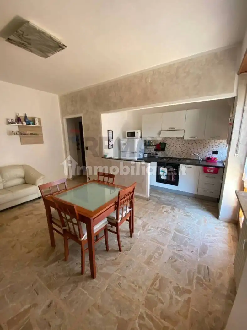 Bilocale vicolo Alcide De Gasperi 13, Centro, Condove - foto 2