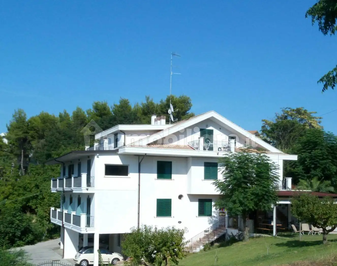 Villa plurifamiliare, ottimo stato, 2240 m², Città Sant'Angelo - foto 4