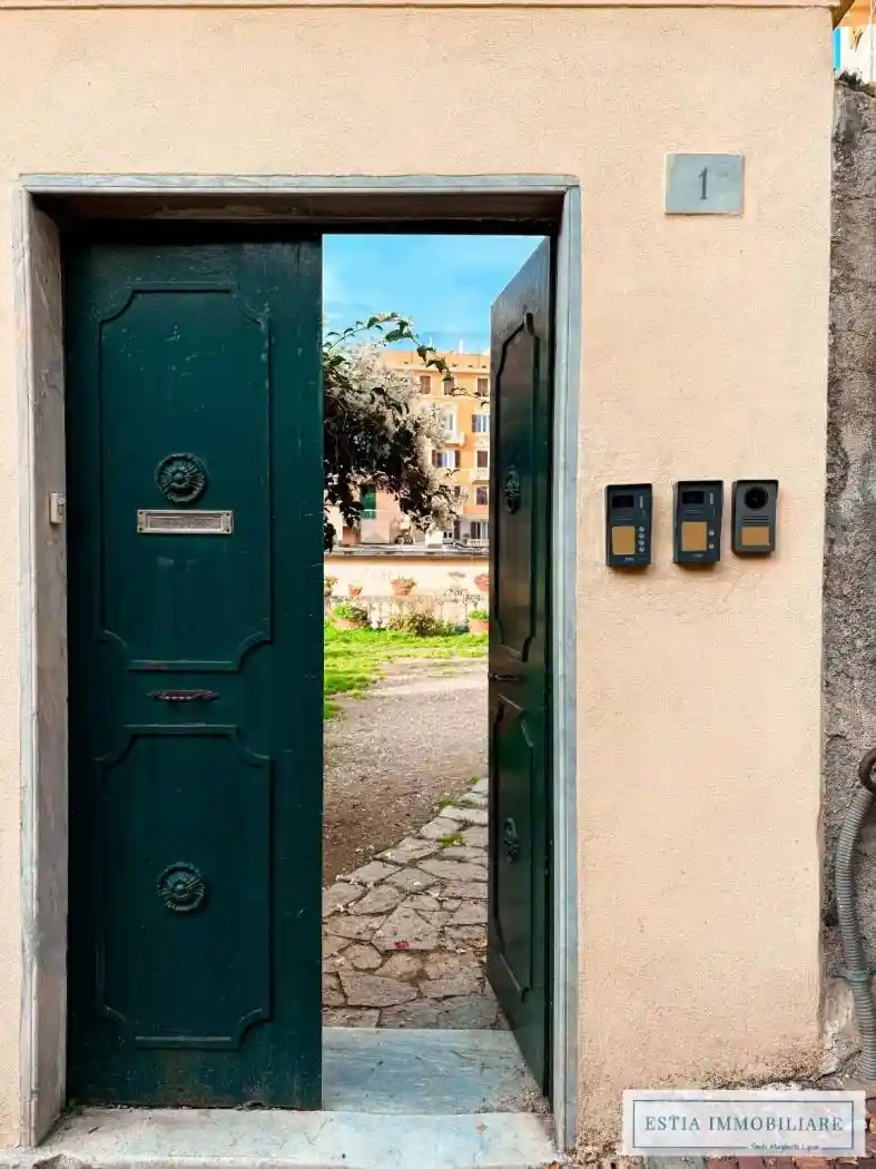 Trilocale via Priaruggia 1, Quarto, Genova - foto 2