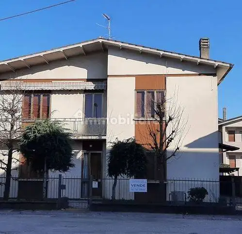 Villa in vendita a Rovigo