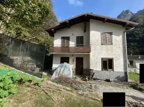 Villetta a schiera in asta a Valbondione