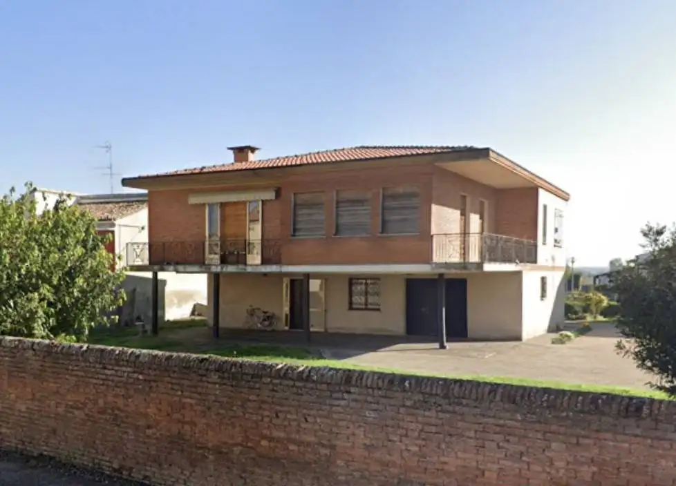 Villa in vendita a Ficarolo