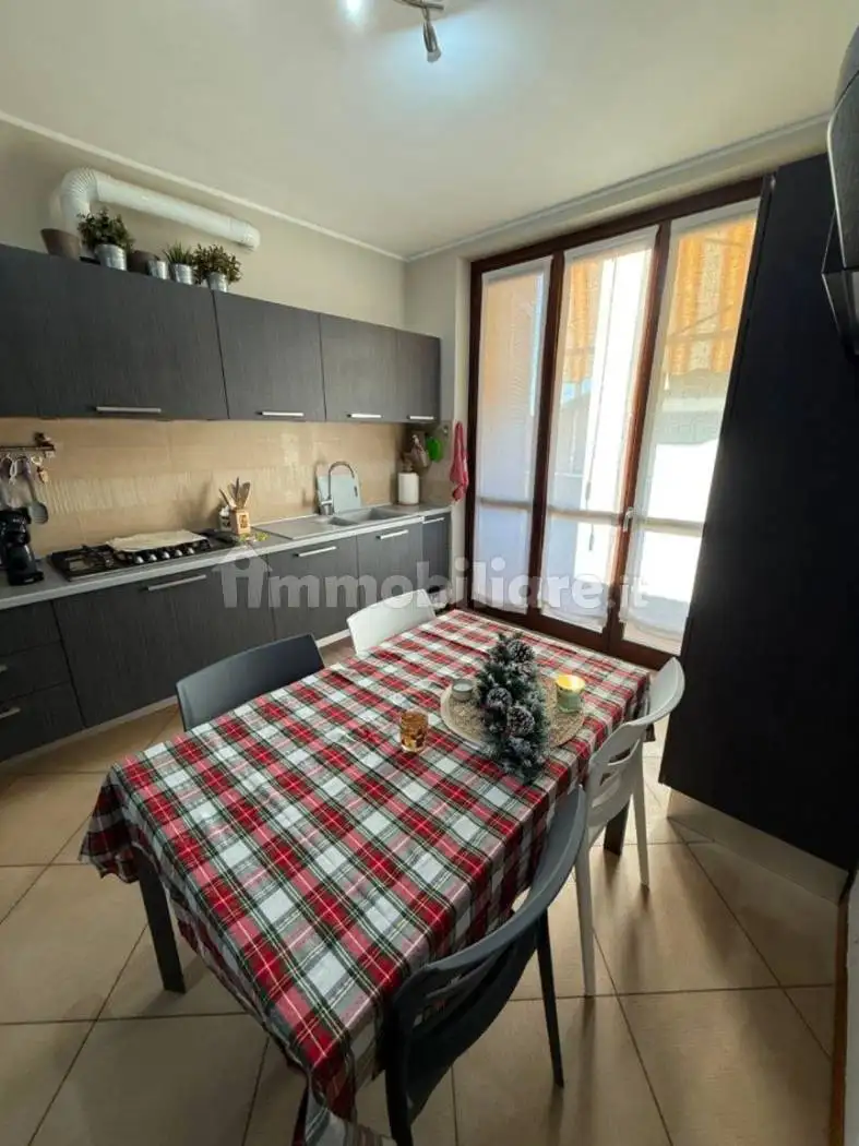 Trilocale via Piero Maroncelli, Centro, Castano Primo - foto 5