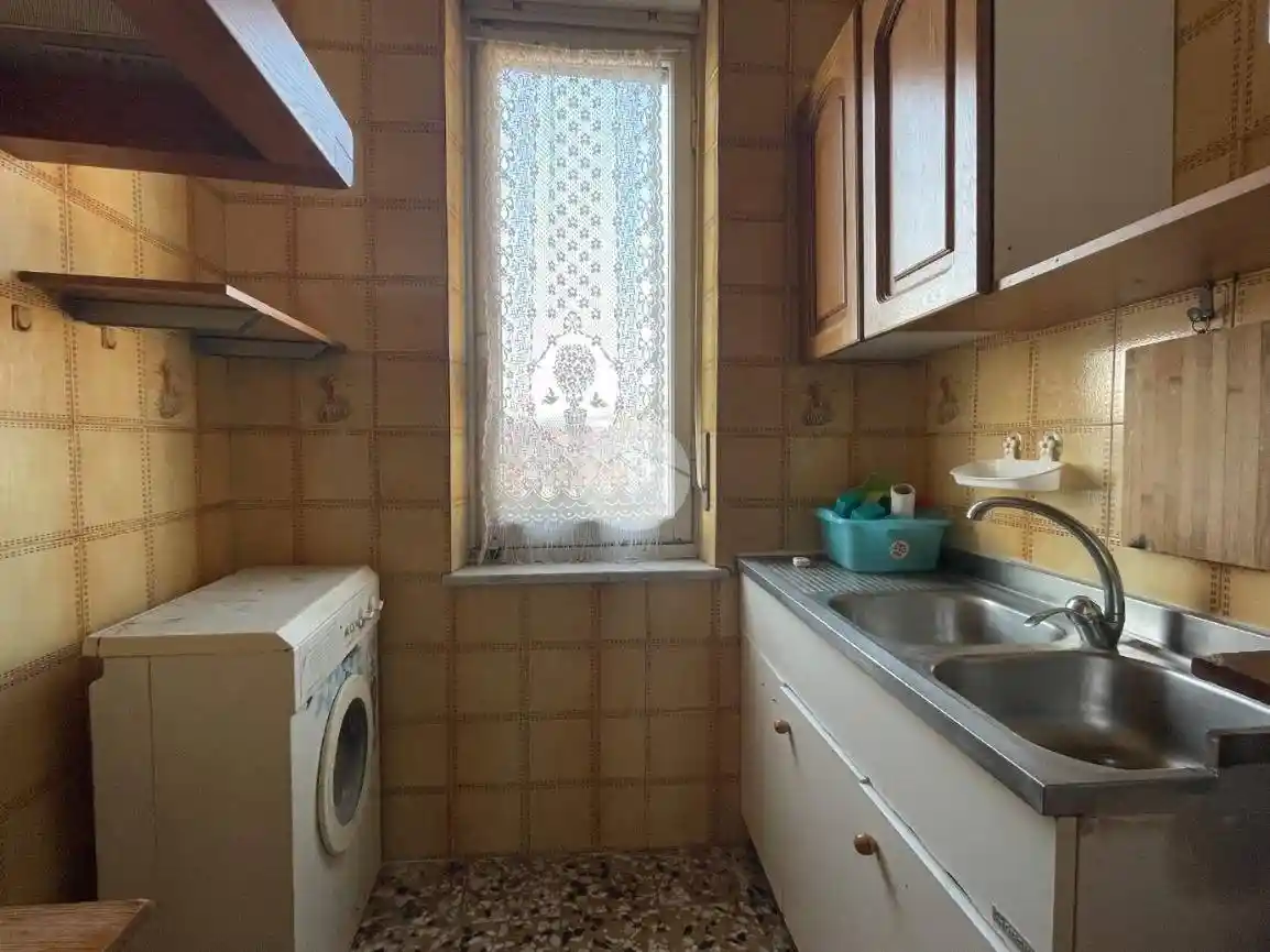 Trilocale via Vincenzo Omedè 43, Stazione, Asti - foto 5