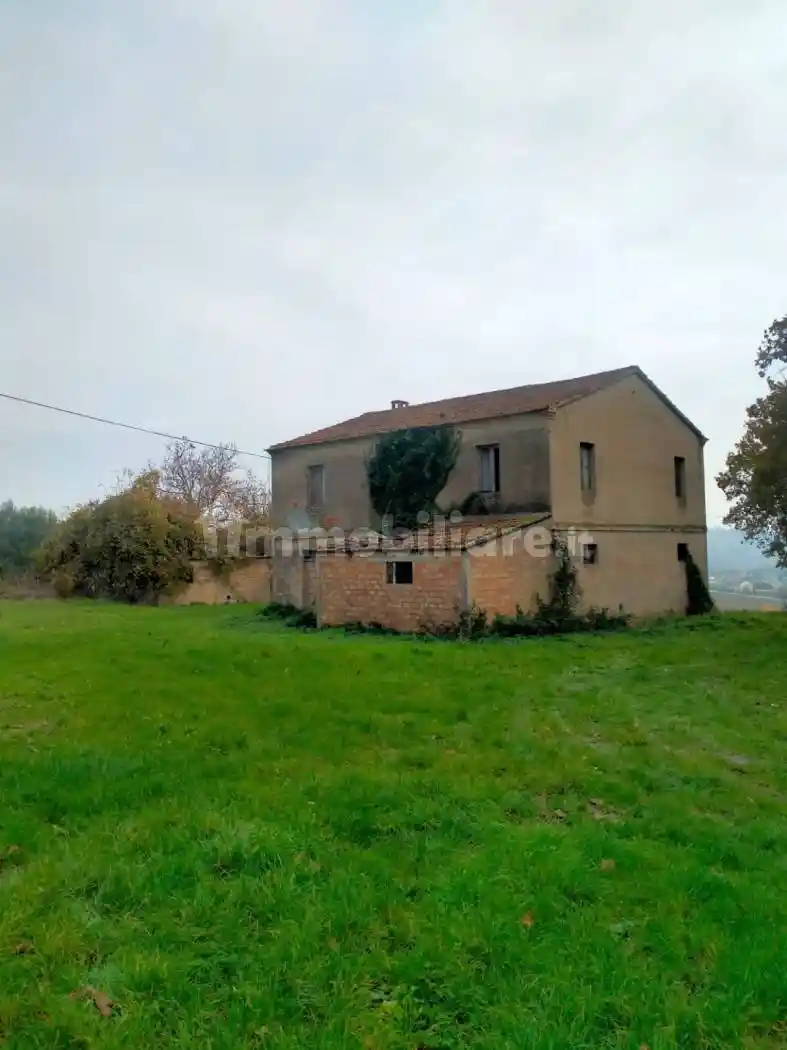 Casa colonica Contrada Case Nuove SNC, Castelleone di Suasa - foto 2