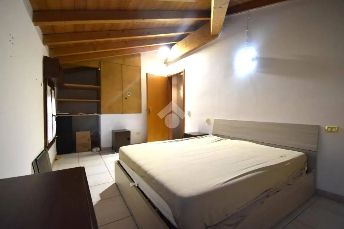 Trilocale via Pietro Nenni, Centro, Castiglione delle Stiviere - foto 5