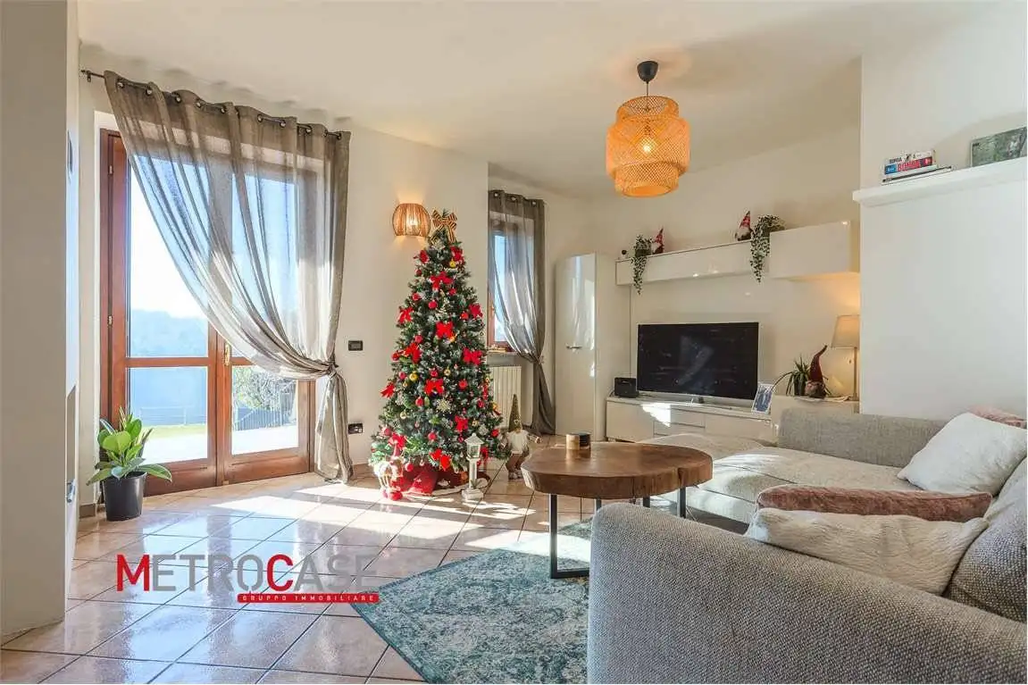 Villa in vendita a Santo Stefano Roero