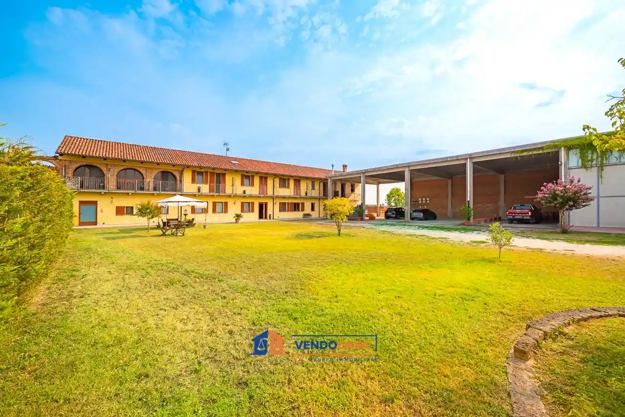 Villa plurifamiliare frazione Veglia 90, Cherasco - foto 2