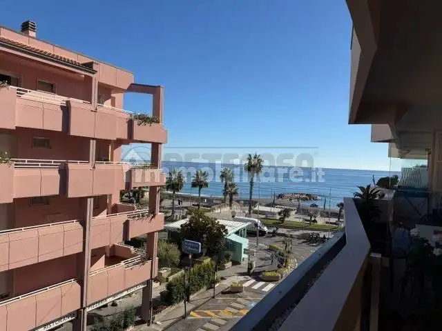 Appartamento in vendita a Loano