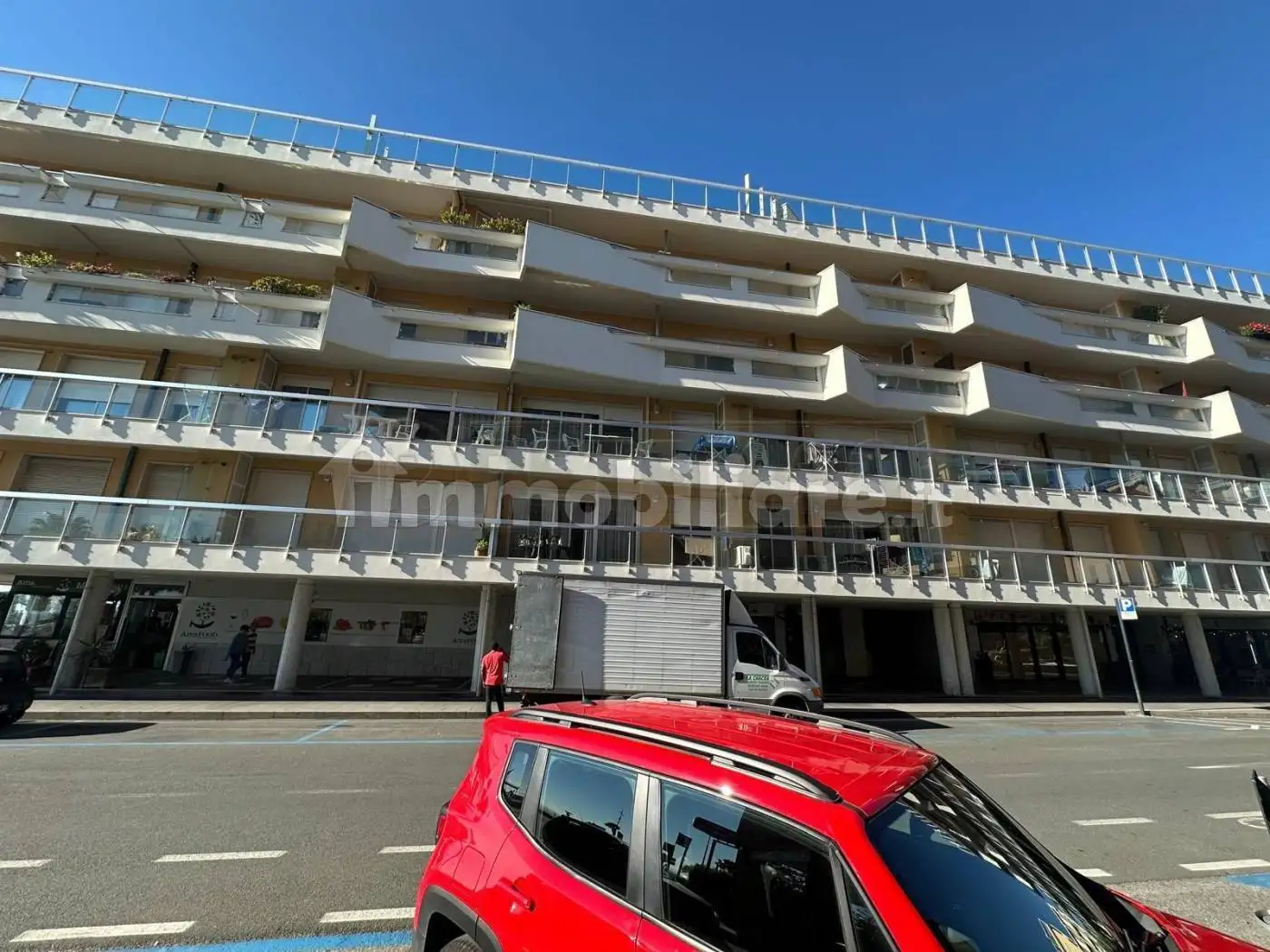 Trilocale via Martiri delle Foibe 10, Centro, Loano - foto 3