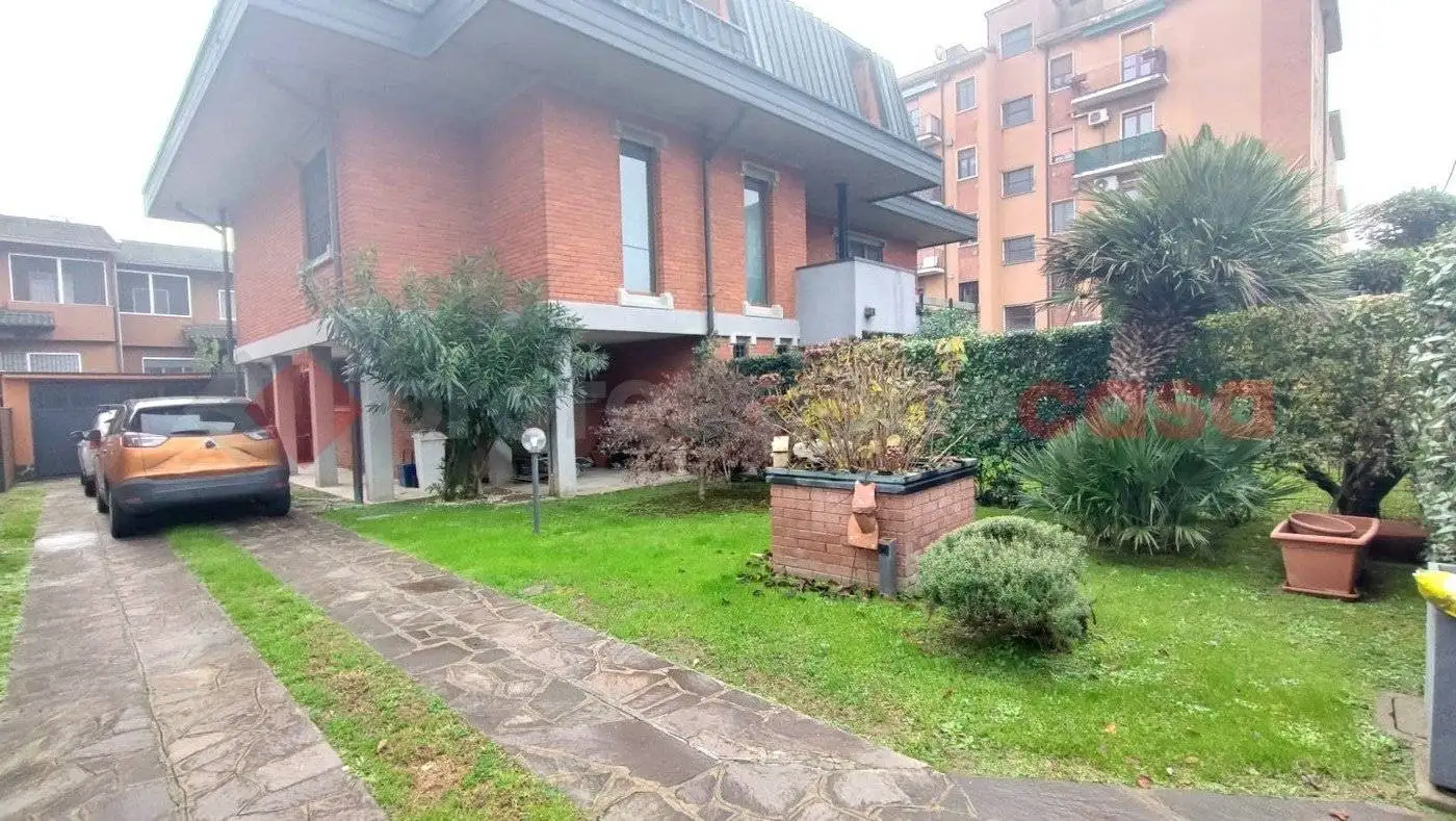 Appartamento in vendita a Locate di Triulzi