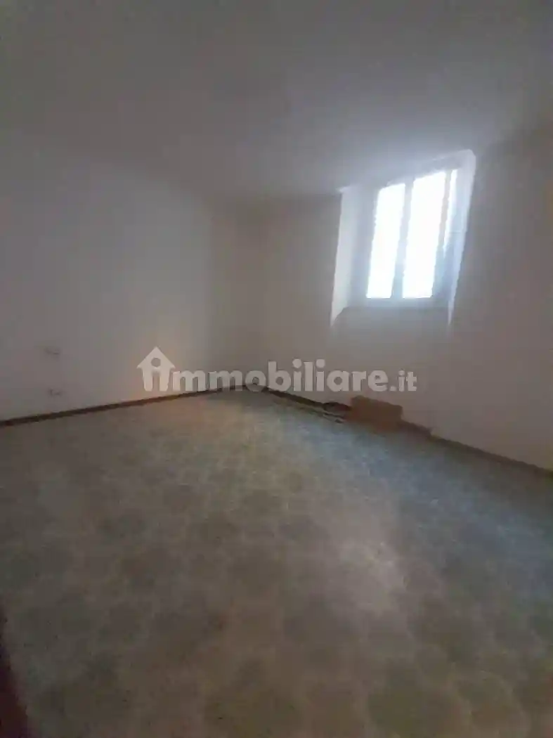 Quadrilocale buono stato, piano terra, Pontino - Bastia, Livorno - foto 3