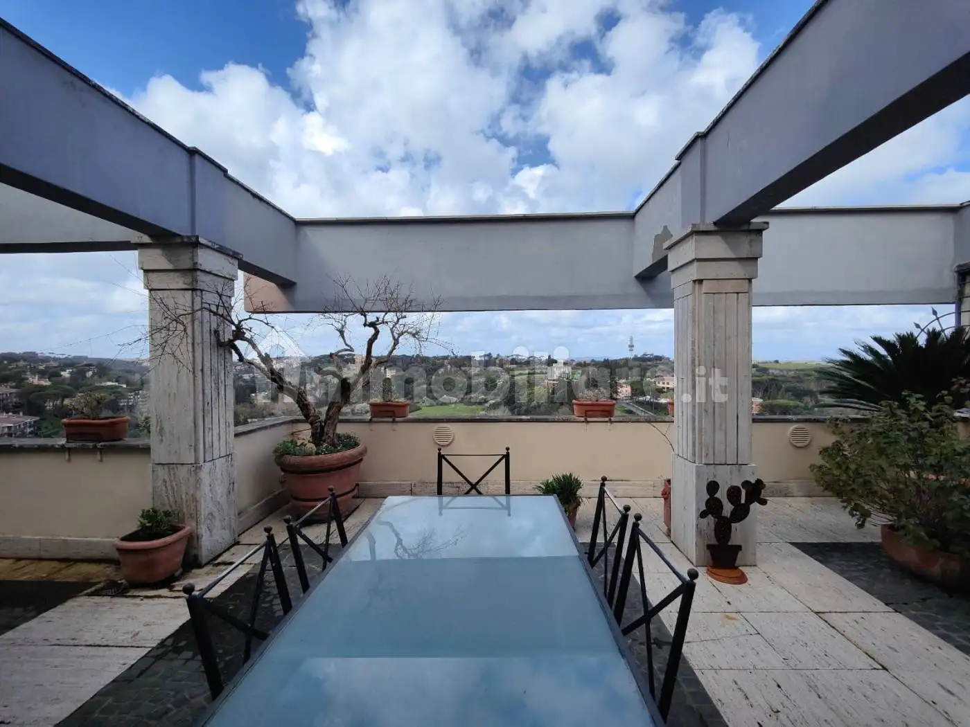 Appartamento in vendita a Roma