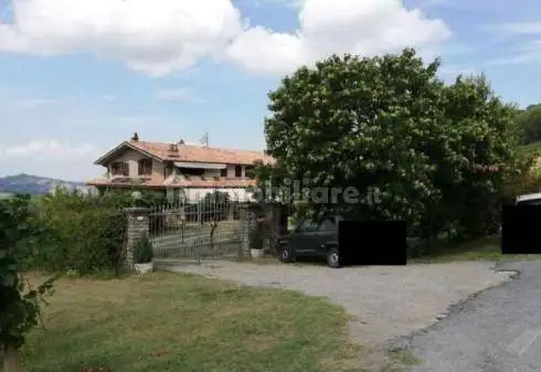 Villa in asta a Cossano Belbo