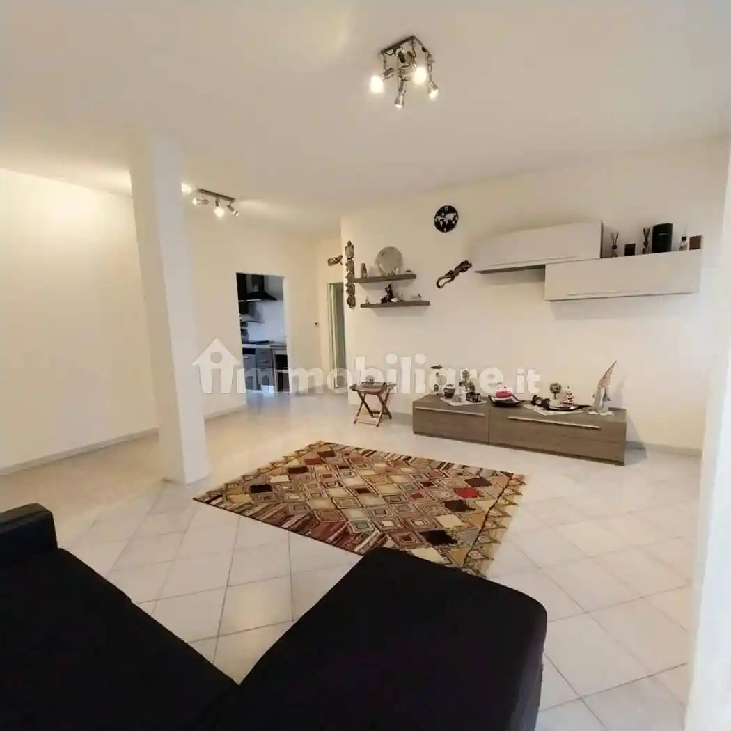 Appartamento buono stato, settimo piano, Semicentro, Cascina - foto 3