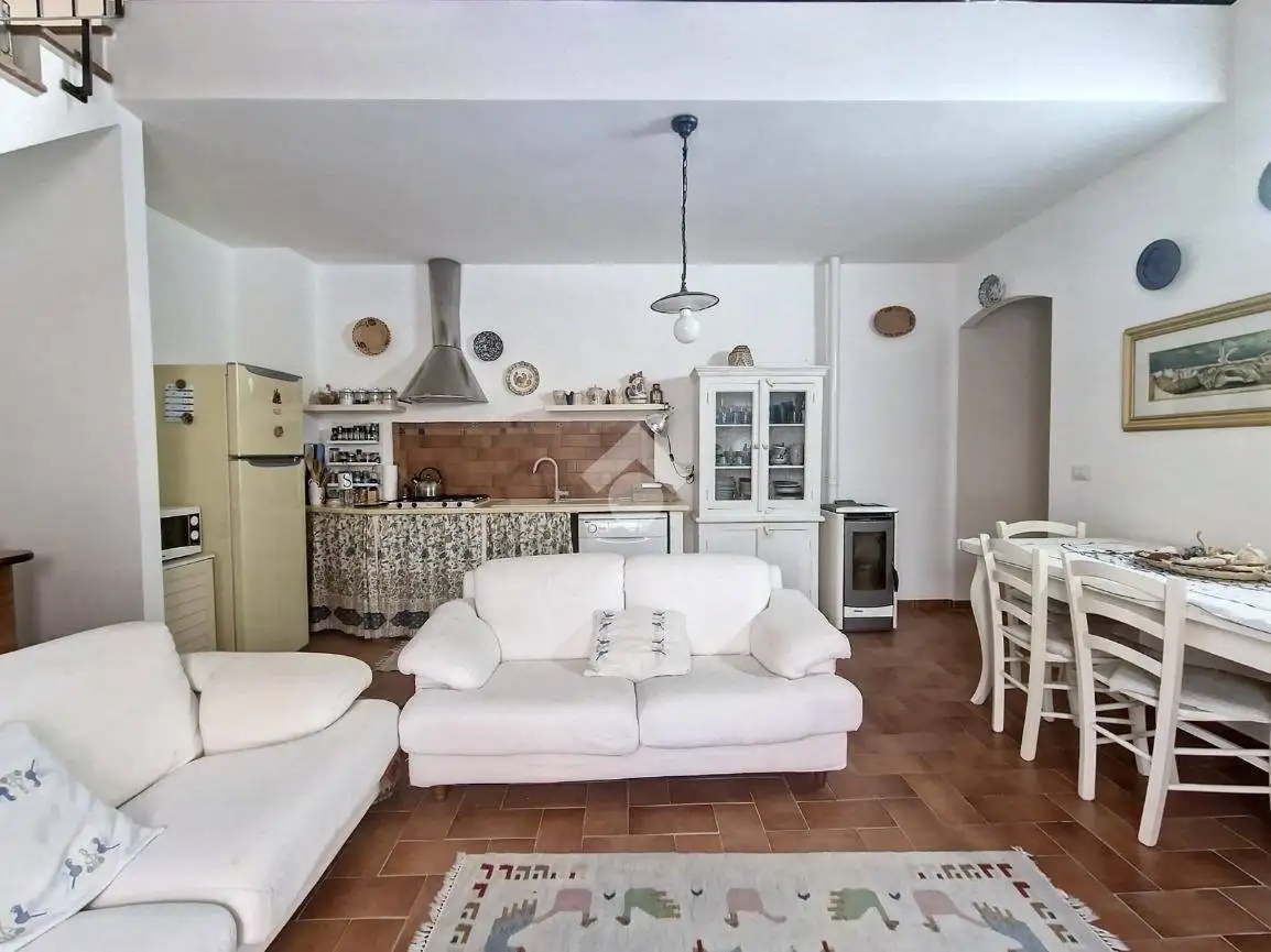 Trilocale via Vittorio Veneto 10, Centro, Castelsardo - foto 4