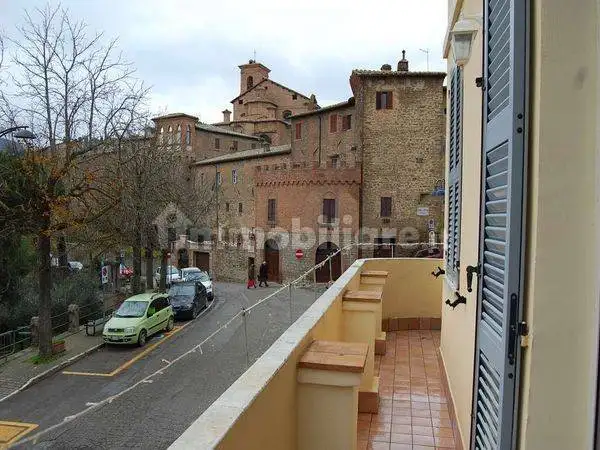 Appartamento in affitto a Panicale