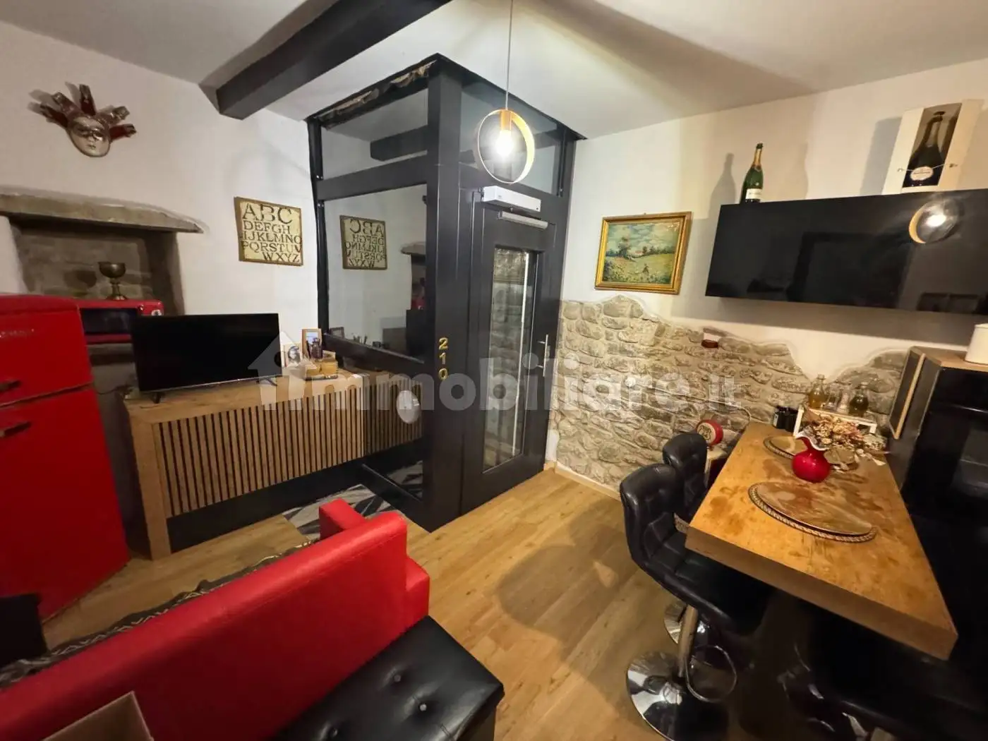 Appartamento in vendita a Reggello