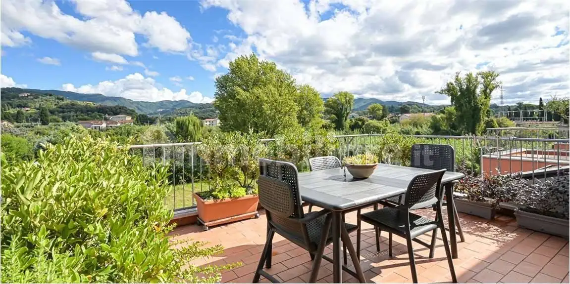 Appartamento ottimo stato, secondo piano, Olmo, Santa Caterina, Falcinello, Sarzana - foto 2