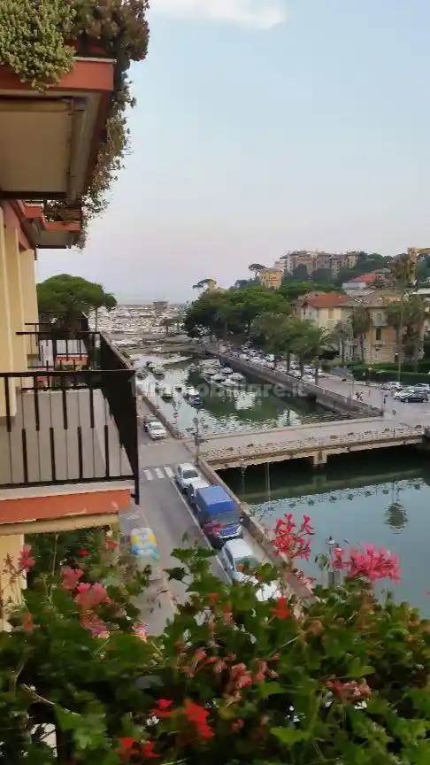 Quadrilocale via Armando Diaz 8, Centro Storico, Rapallo - foto 5